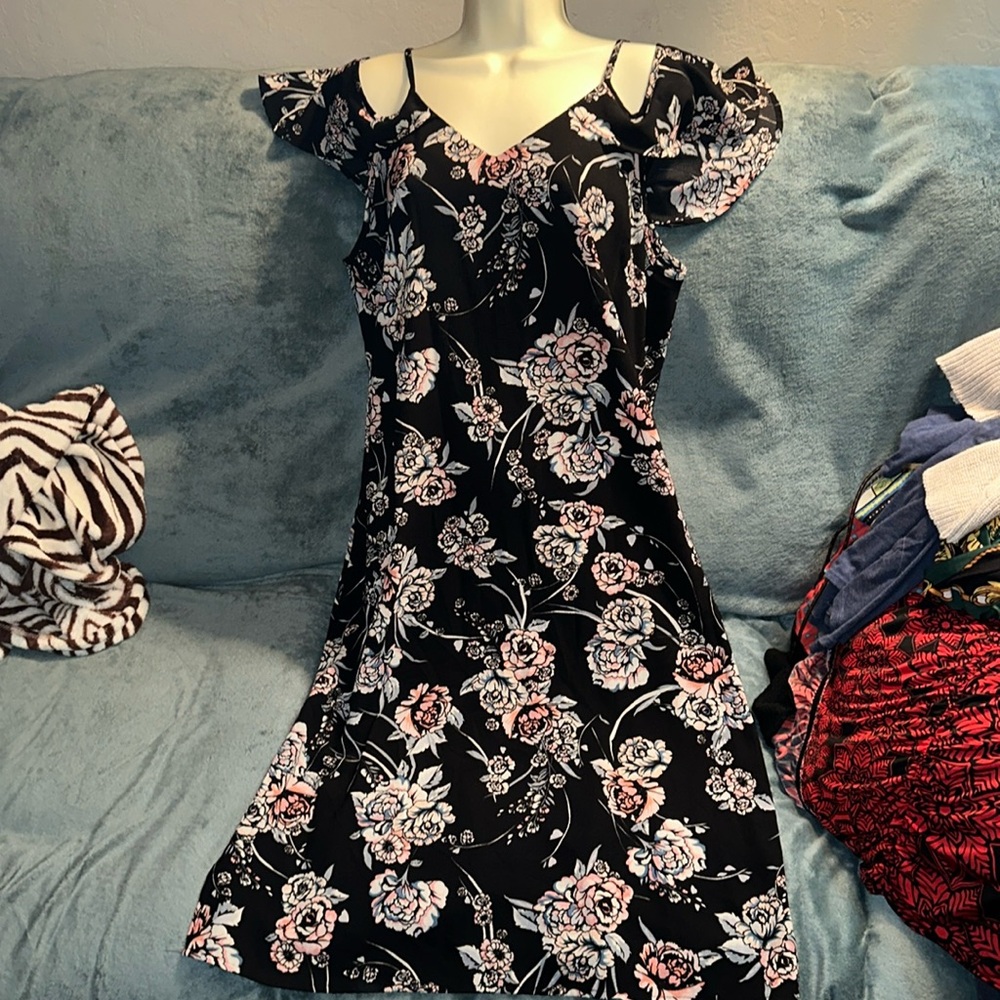 Monteau PL floral print dress 💕